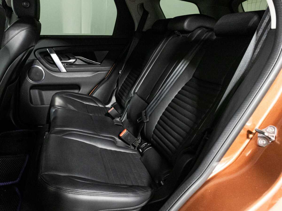 Land Rover Discovery Sport с пробегом — 2019 год. Фото: #9