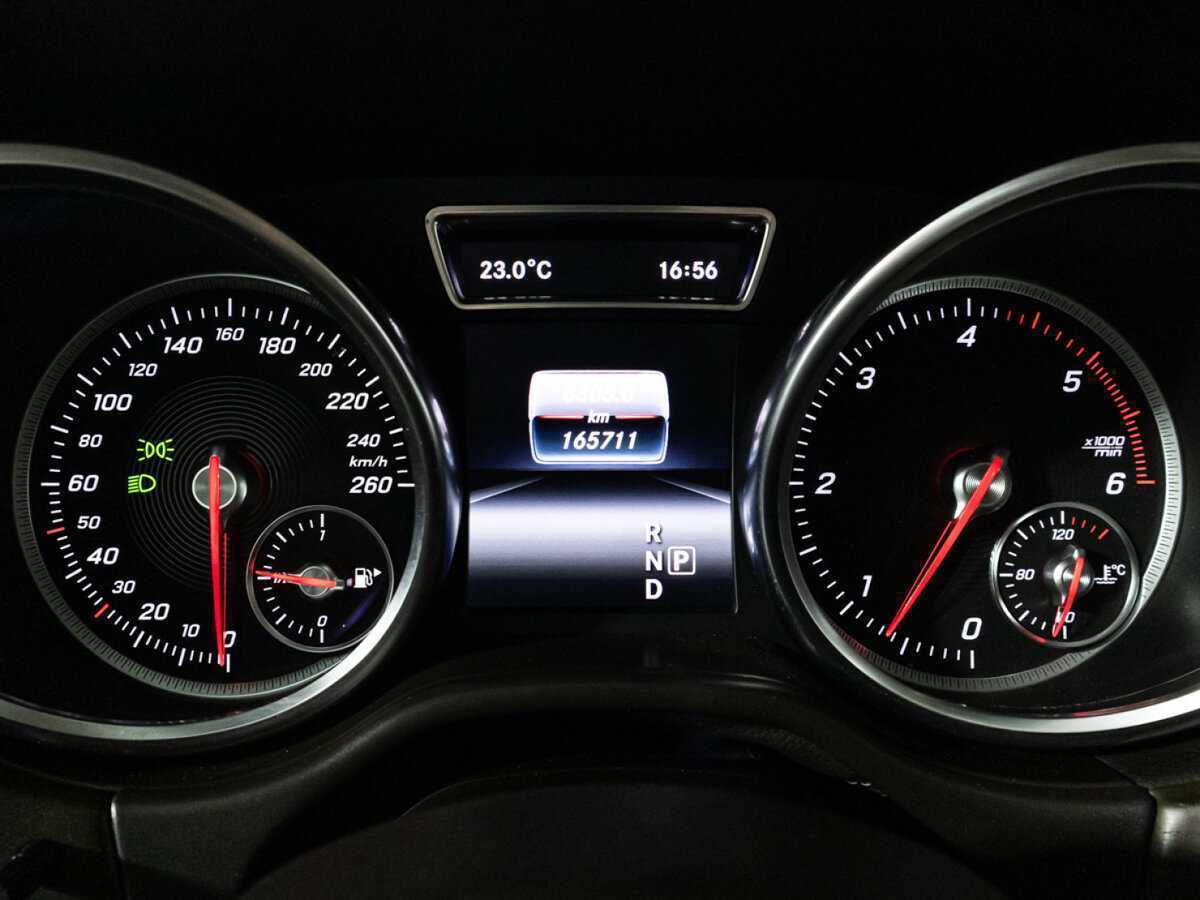 Mercedes-Benz GLE с пробегом — 2016 год. Фото: #9