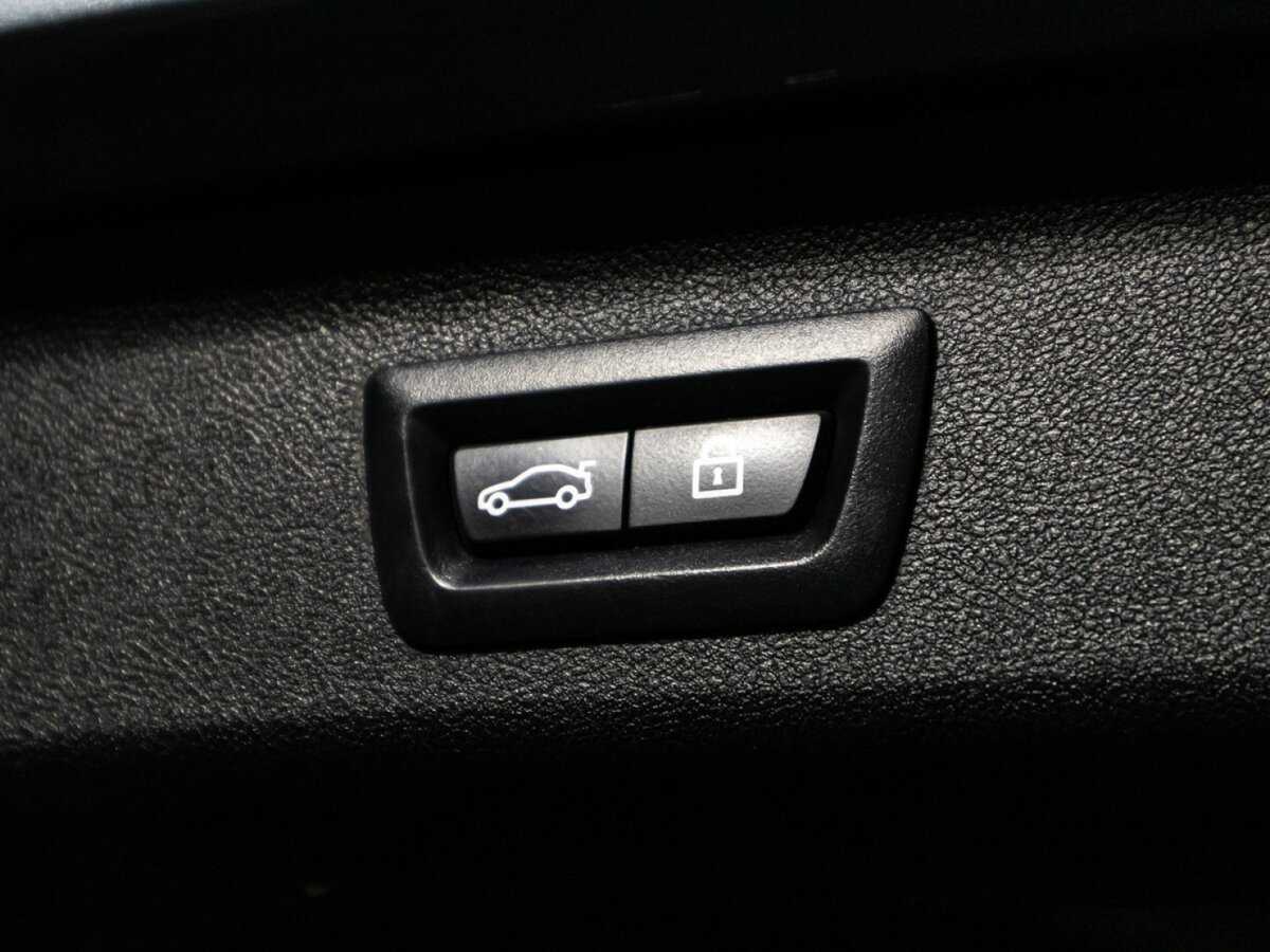 BMW 5 серии с пробегом — 2018 год. Фото: #12