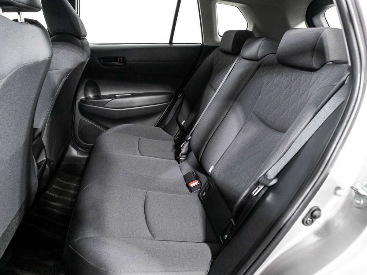 Toyota Corolla Cross с пробегом — 2023 год. Фото: #9