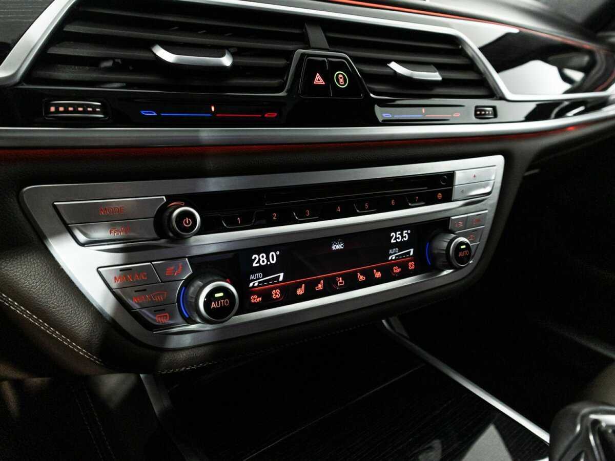 BMW 7 серии с пробегом — 2018 год. Фото: #20