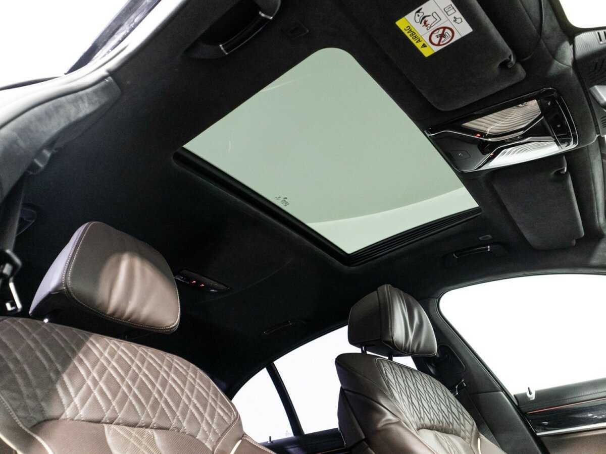 BMW 7 серии с пробегом — 2018 год. Фото: #23