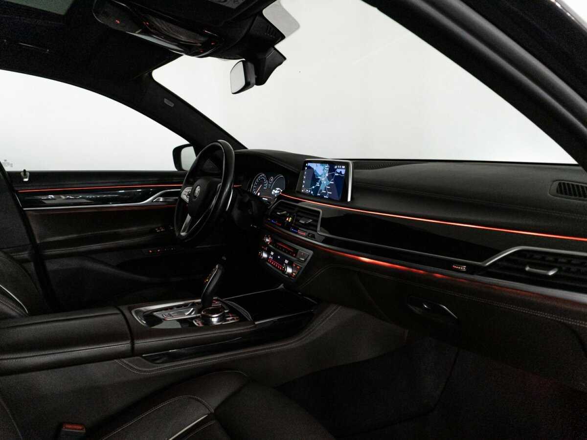 BMW 7 серии с пробегом — 2018 год. Фото: #26