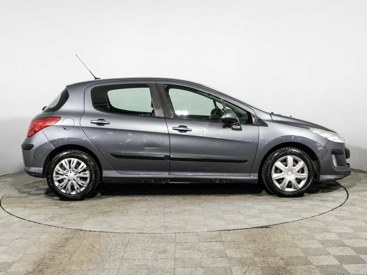 Peugeot 308 с пробегом — 2010 год. Фото: #3