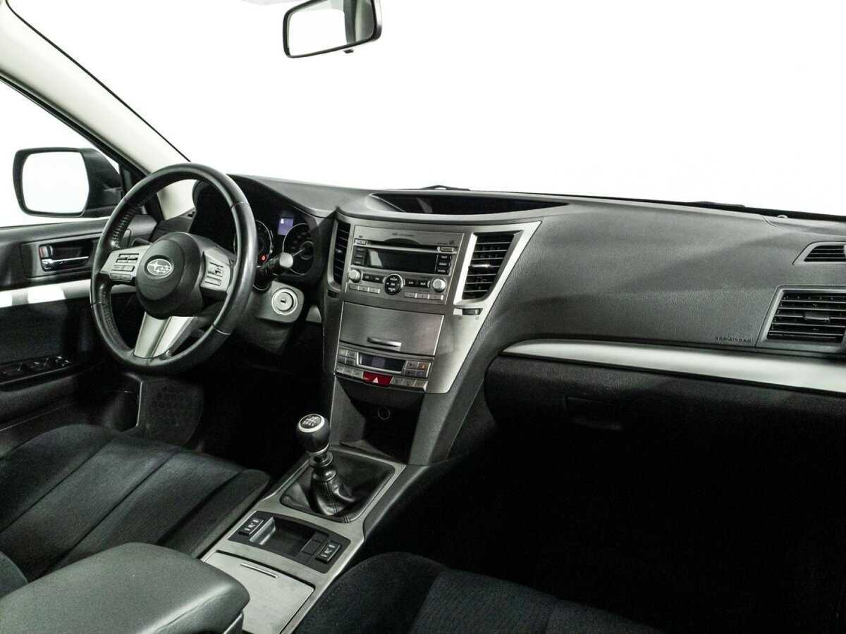 Subaru Outback с пробегом — 2010 год. Фото: #6