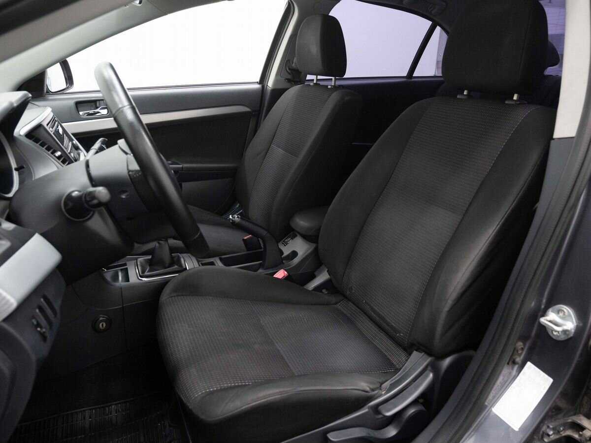 Mitsubishi Lancer с пробегом — 2007 год. Фото: #7