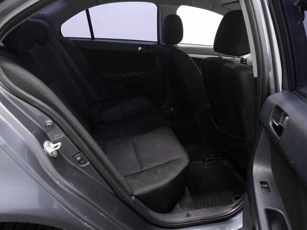 Mitsubishi Lancer с пробегом — 2007 год. Фото: #9