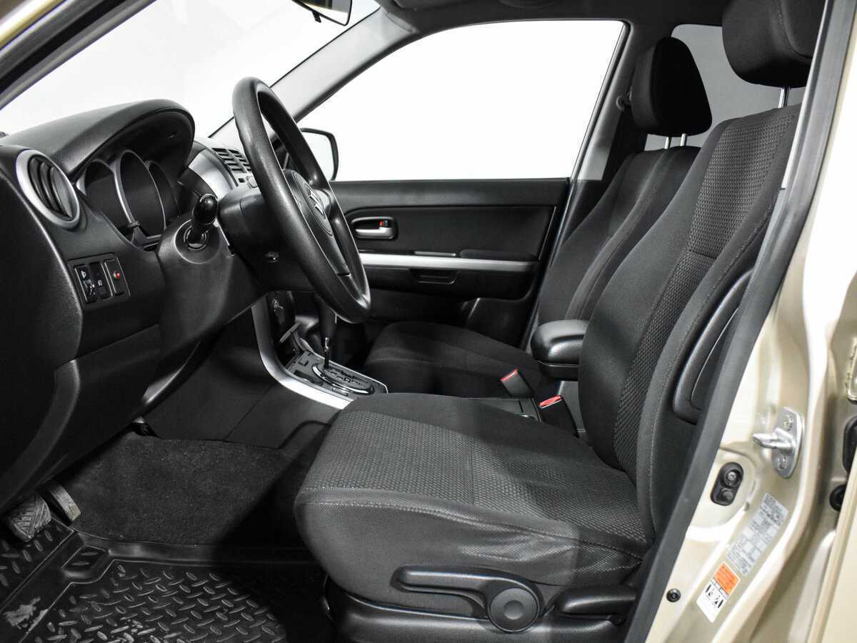 Suzuki Grand Vitara с пробегом — 2008 год. Фото: #9