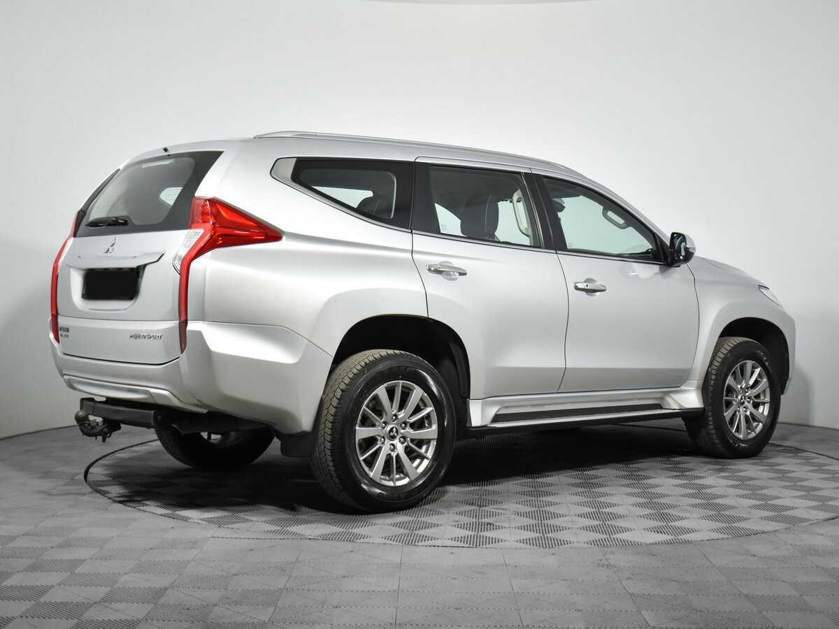 Mitsubishi Pajero Sport с пробегом — 2019 год. Фото: #3