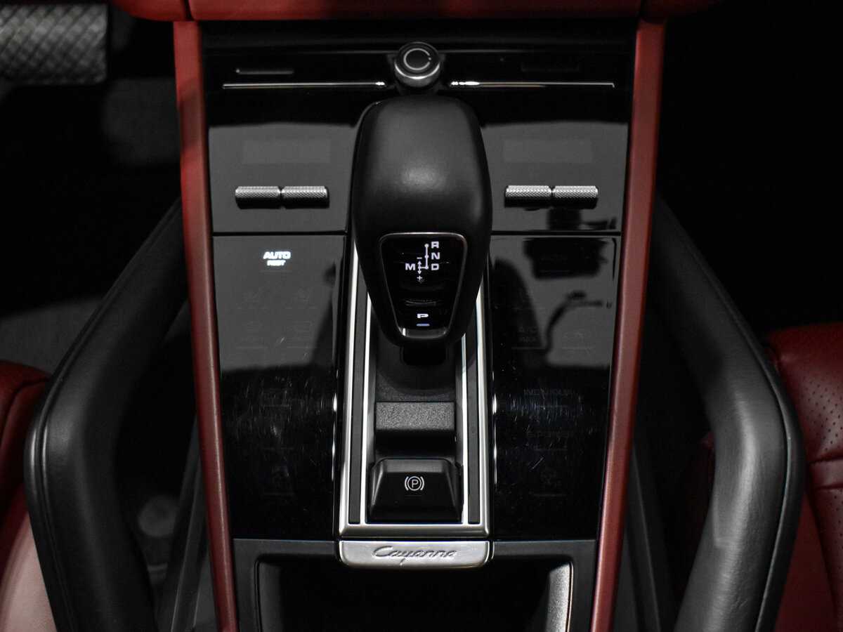 Porsche Cayenne с пробегом — 2018 год. Фото: #8