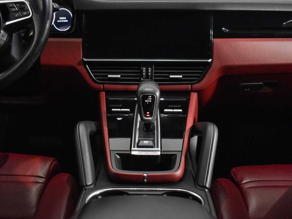 Porsche Cayenne с пробегом — 2018 год. Фото: #13