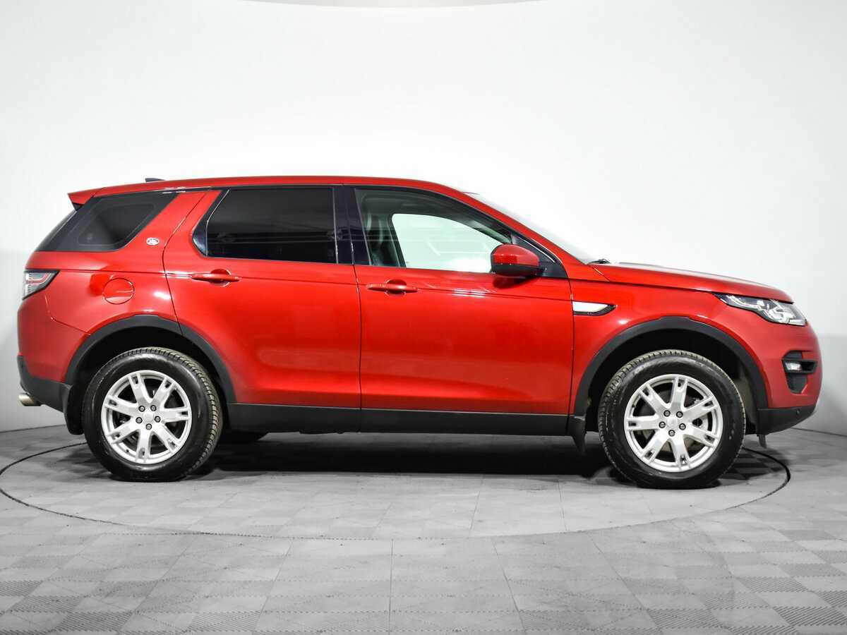 Land Rover Discovery Sport с пробегом — 2016 год. Фото: #3