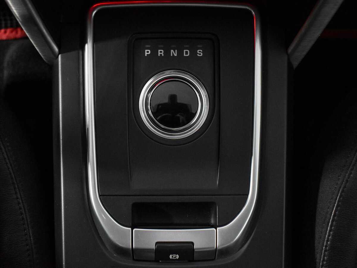 Land Rover Discovery Sport с пробегом — 2016 год. Фото: #9