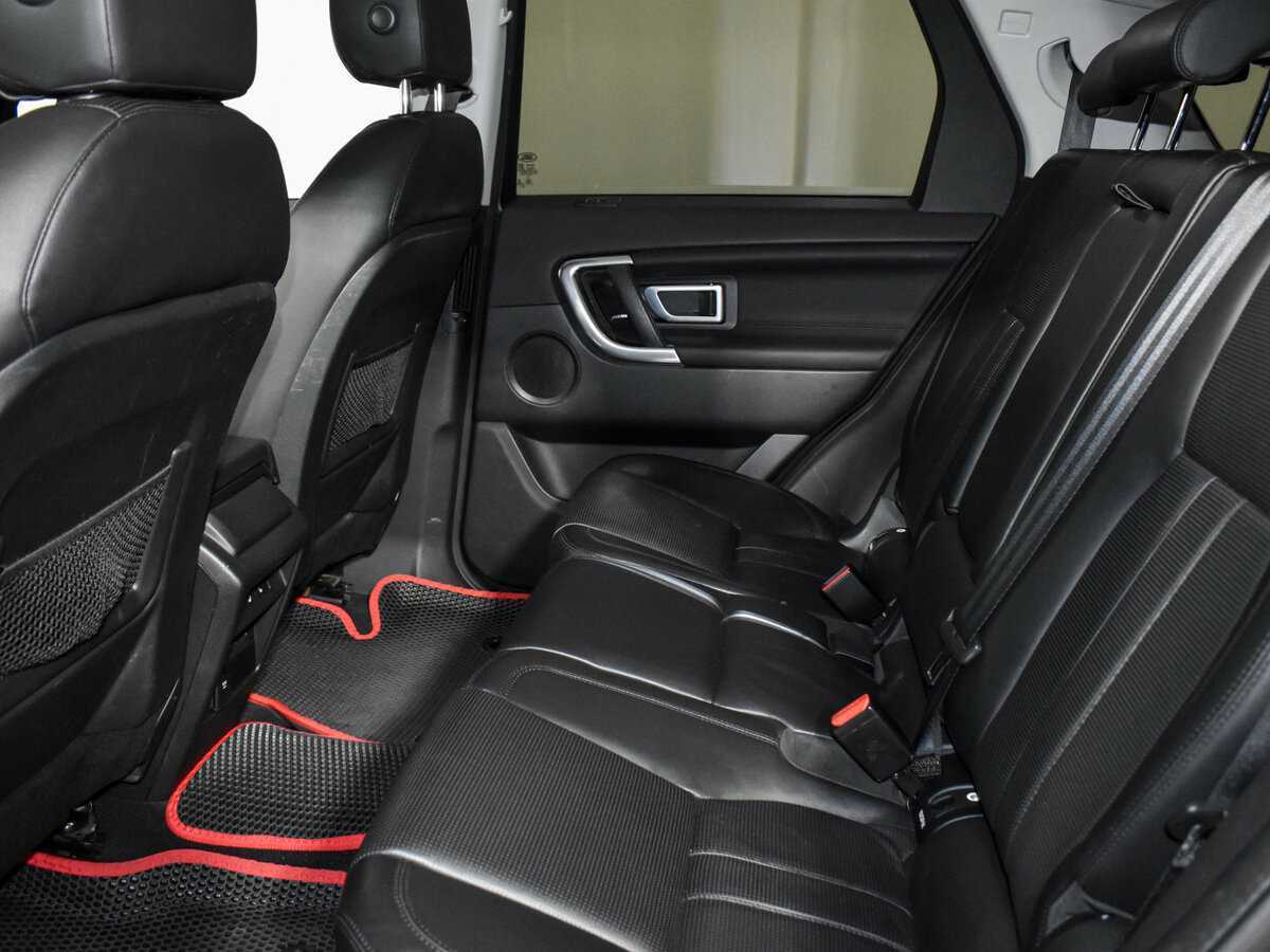 Land Rover Discovery Sport с пробегом — 2016 год. Фото: #13