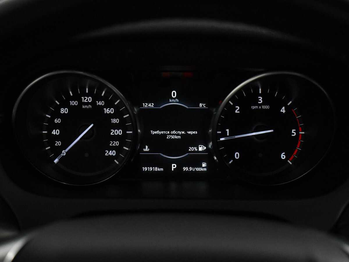 Land Rover Discovery Sport с пробегом — 2016 год. Фото: #22