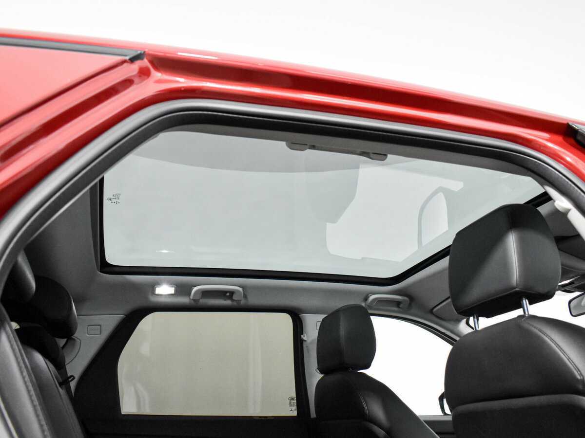 Land Rover Discovery Sport с пробегом — 2016 год. Фото: #23