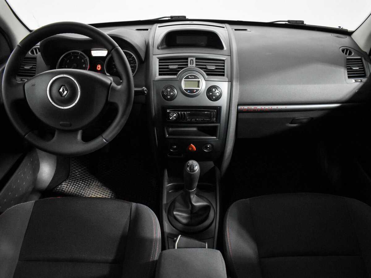 Renault Megane с пробегом — 2007 год. Фото: #14