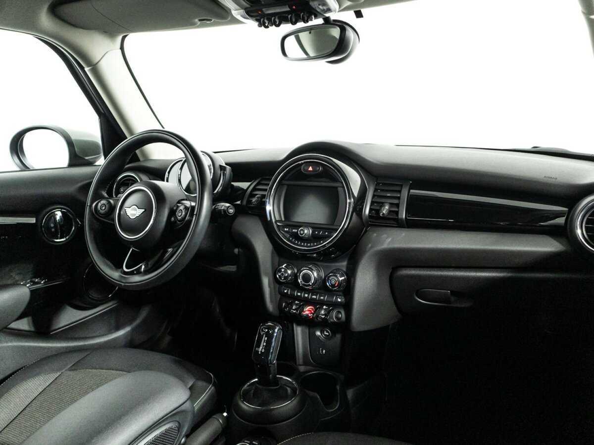 Mini Hatch с пробегом — 2020 год. Фото: #8