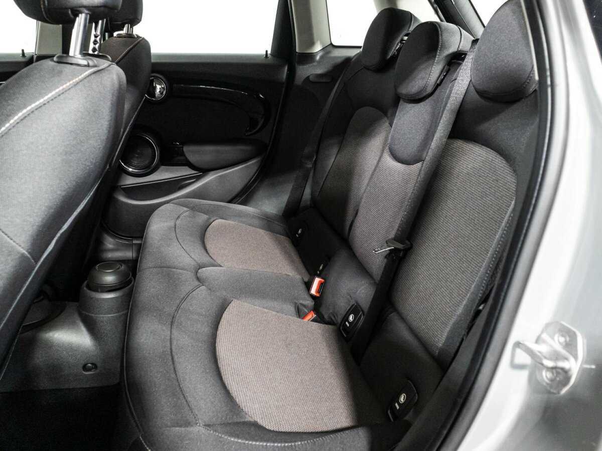 Mini Hatch с пробегом — 2020 год. Фото: #9