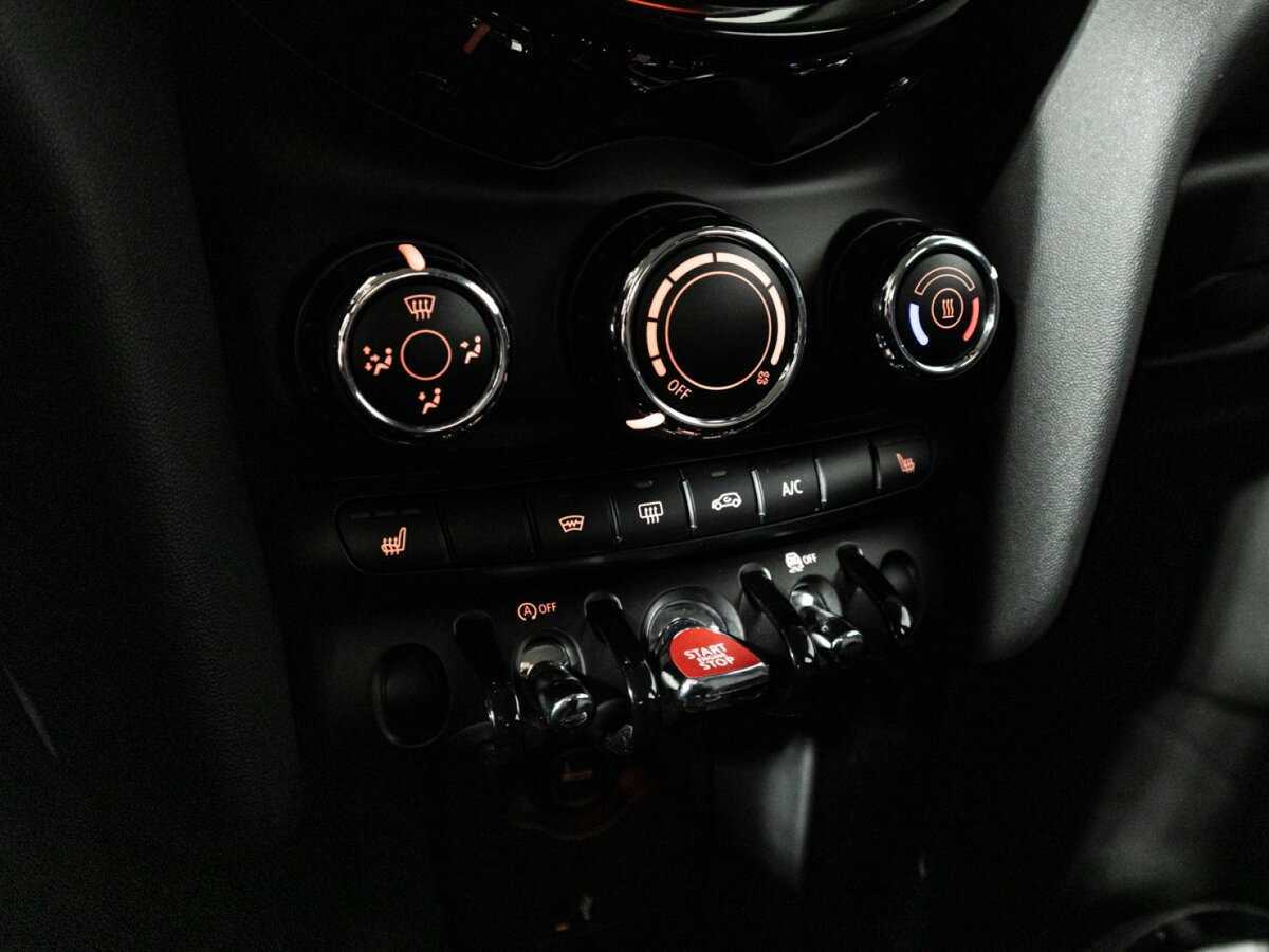 Mini Hatch с пробегом — 2020 год. Фото: #15