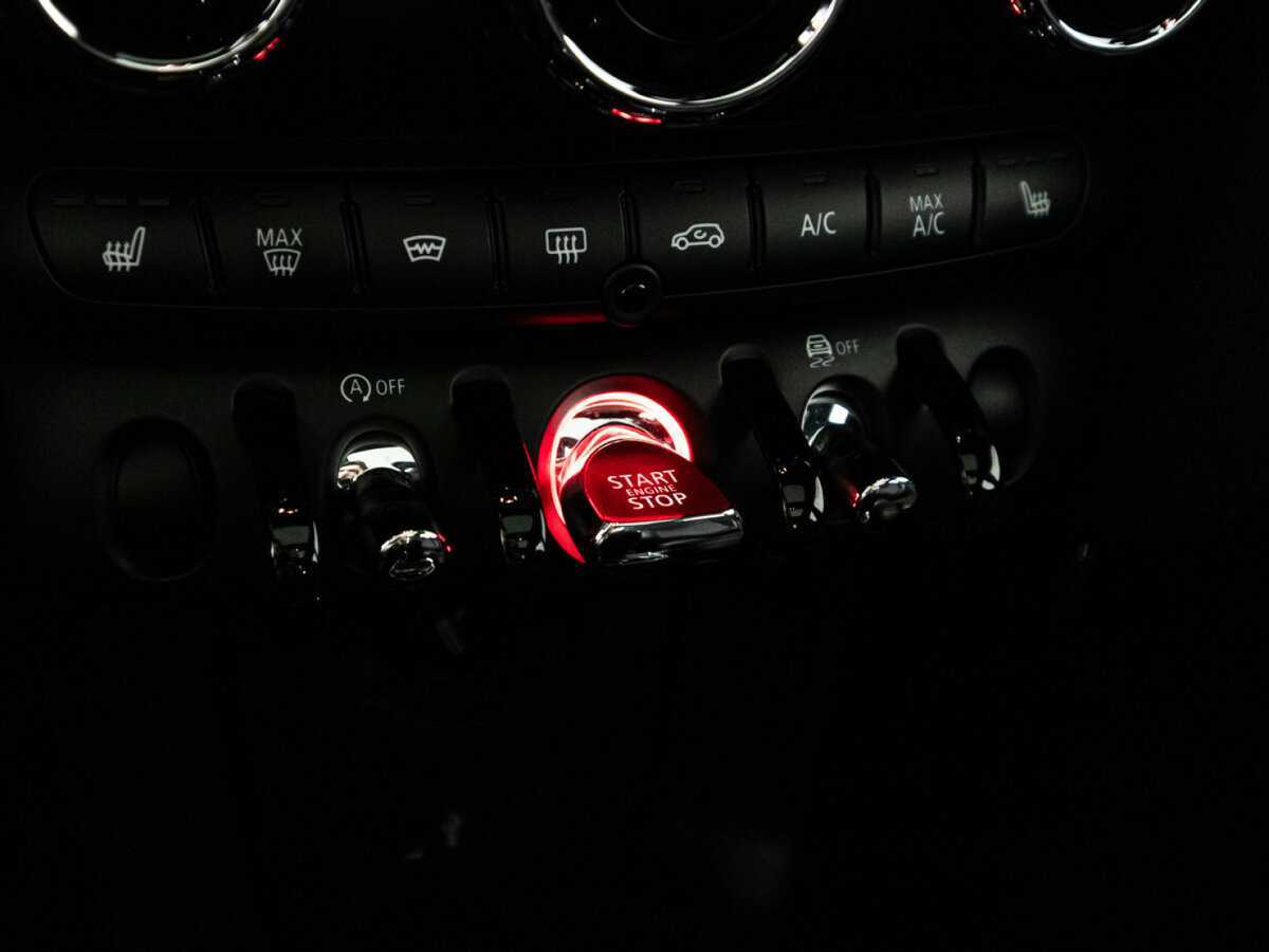 Mini Hatch с пробегом — 2020 год. Фото: #18