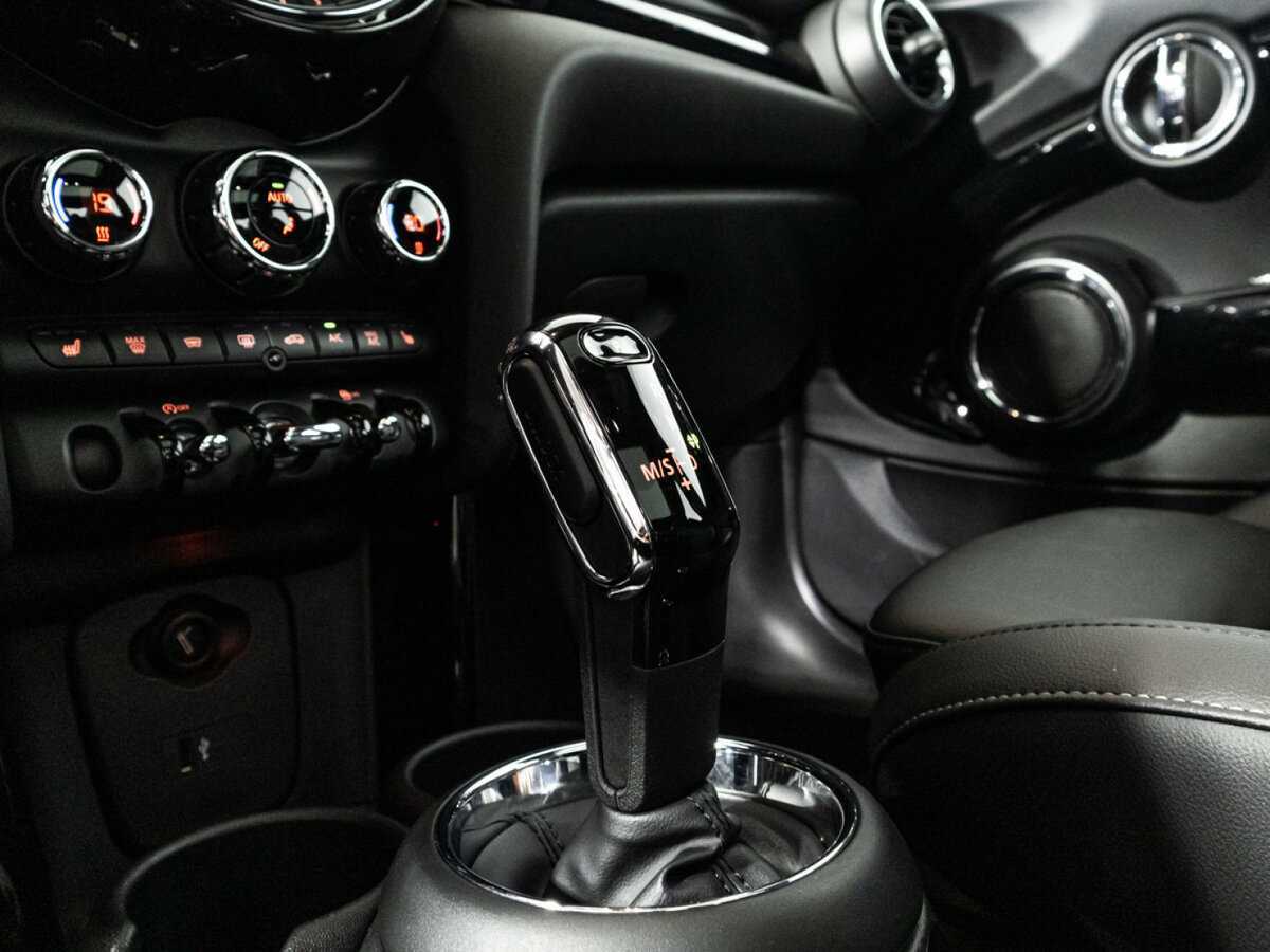 Mini Hatch с пробегом — 2020 год. Фото: #19