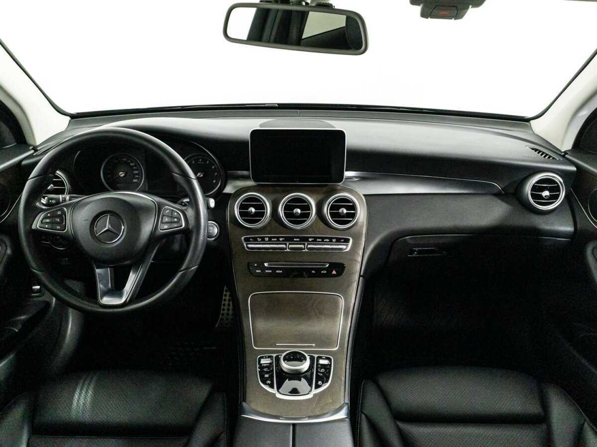 Mercedes-Benz GLC с пробегом — 2017 год. Фото: #12