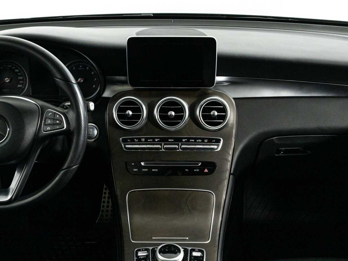 Mercedes-Benz GLC с пробегом — 2017 год. Фото: #13