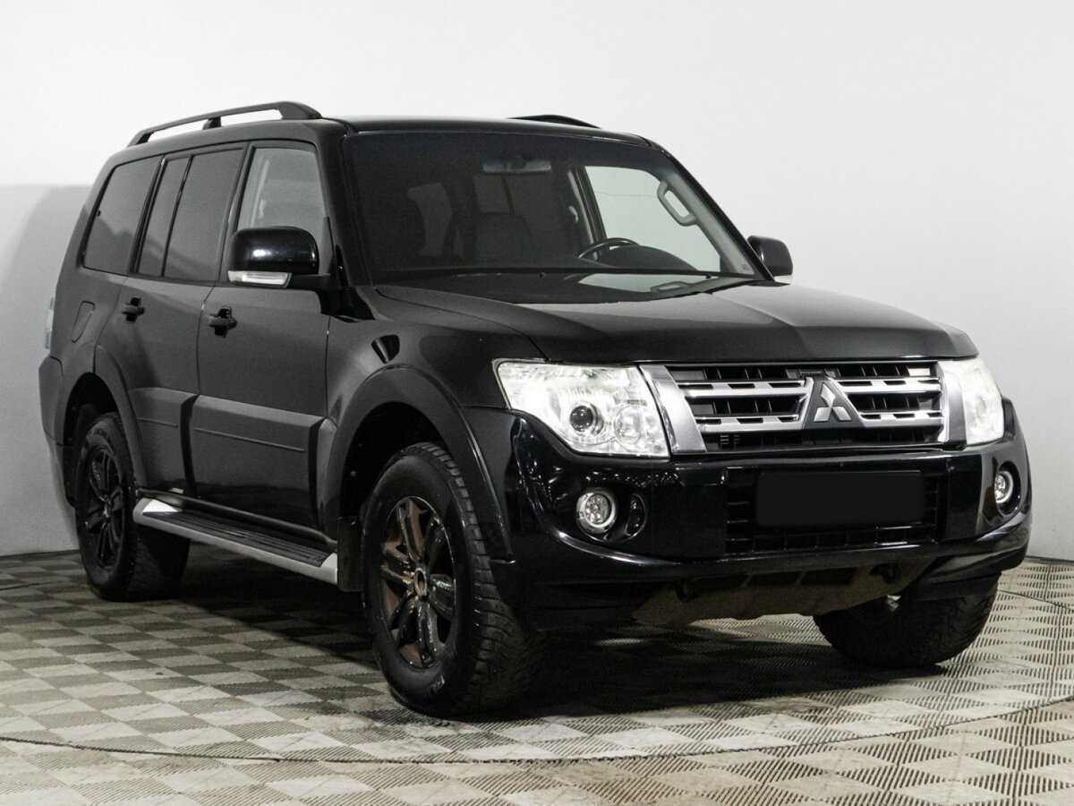 Mitsubishi Pajero с пробегом — 2011 год. Фото: #2