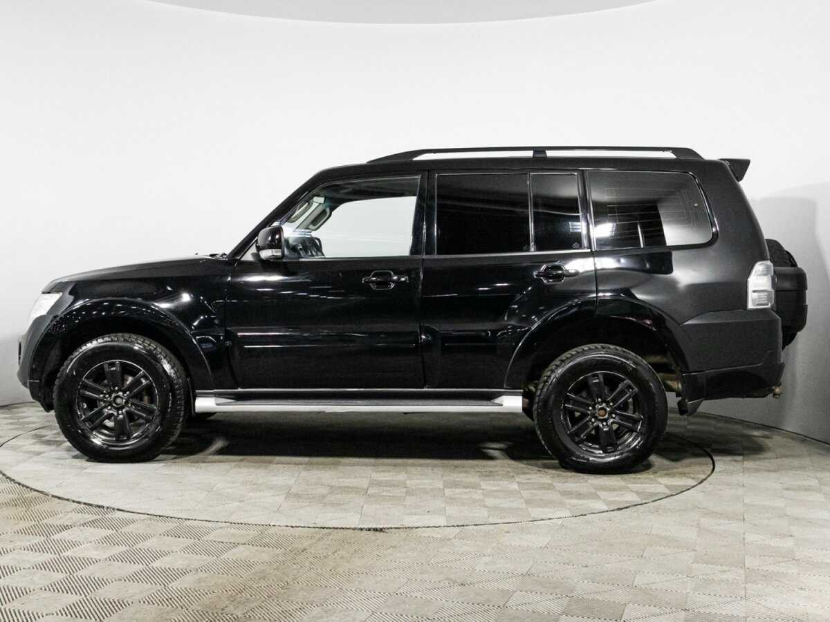 Mitsubishi Pajero с пробегом — 2011 год. Фото: #7