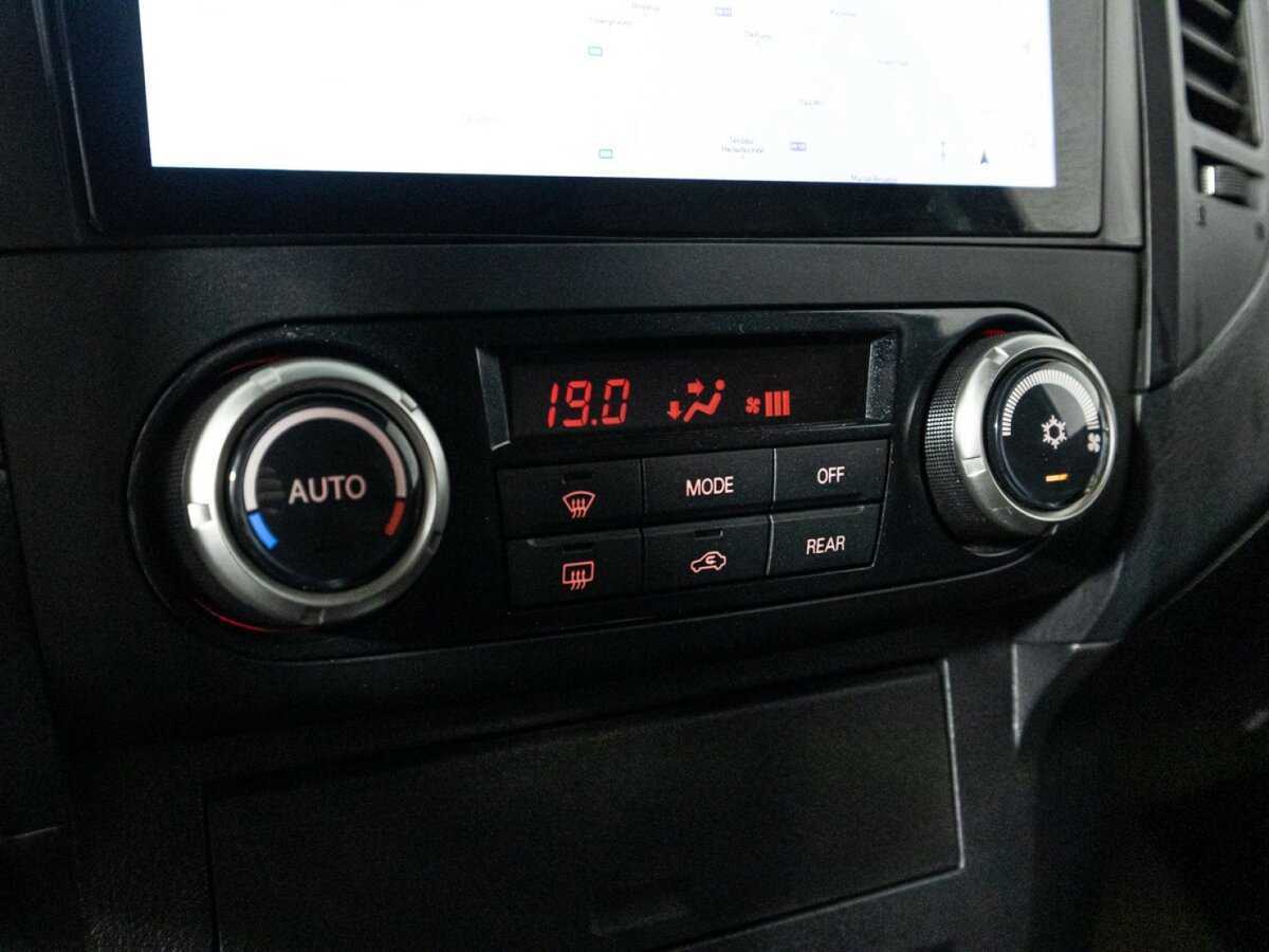 Mitsubishi Pajero с пробегом — 2011 год. Фото: #16