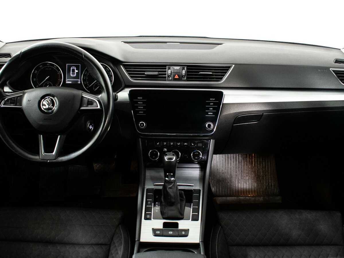 Skoda Superb с пробегом — 2020 год. Фото: #10