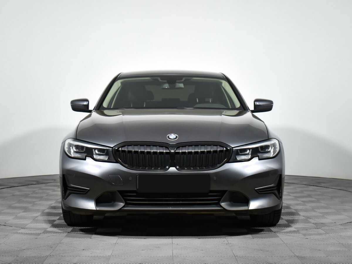 BMW 3 серии с пробегом — 2020 год. Фото: #1