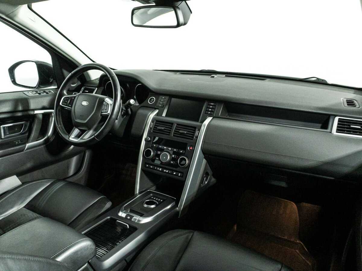 Land Rover Discovery Sport с пробегом — 2017 год. Фото: #8