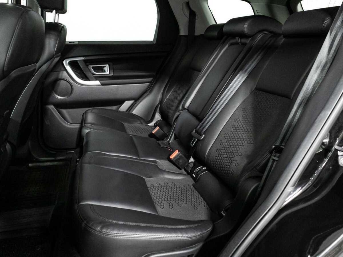 Land Rover Discovery Sport с пробегом — 2017 год. Фото: #9