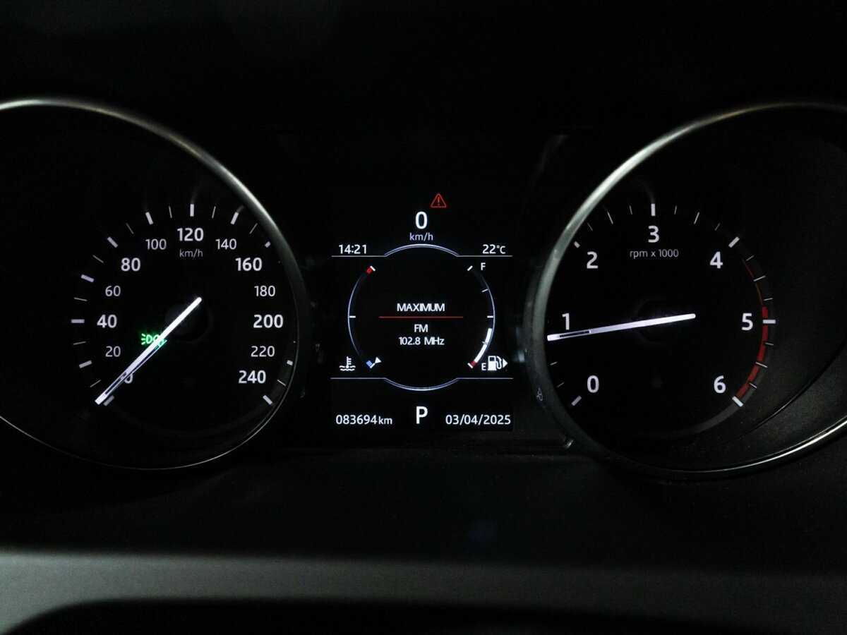 Land Rover Discovery Sport с пробегом — 2017 год. Фото: #11