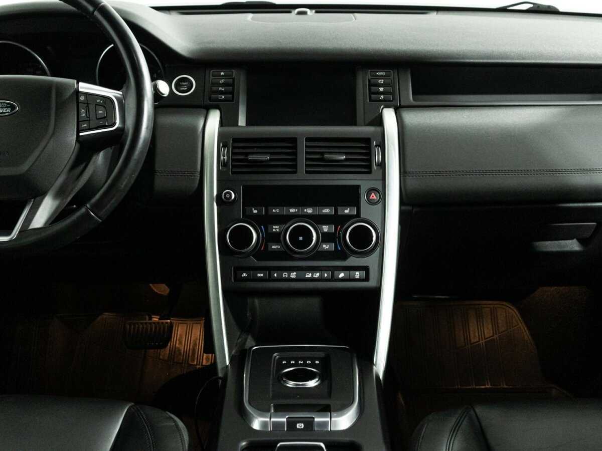 Land Rover Discovery Sport с пробегом — 2017 год. Фото: #13
