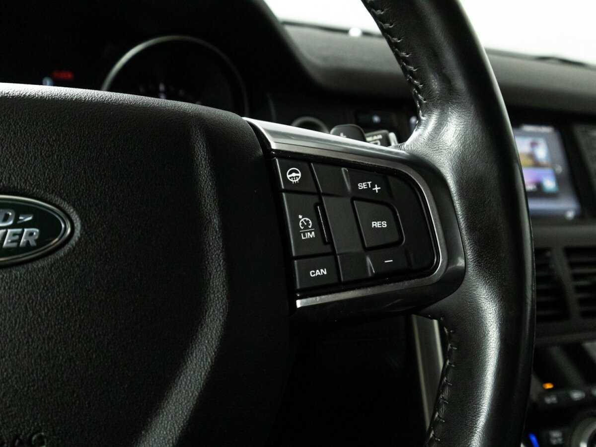 Land Rover Discovery Sport с пробегом — 2017 год. Фото: #20