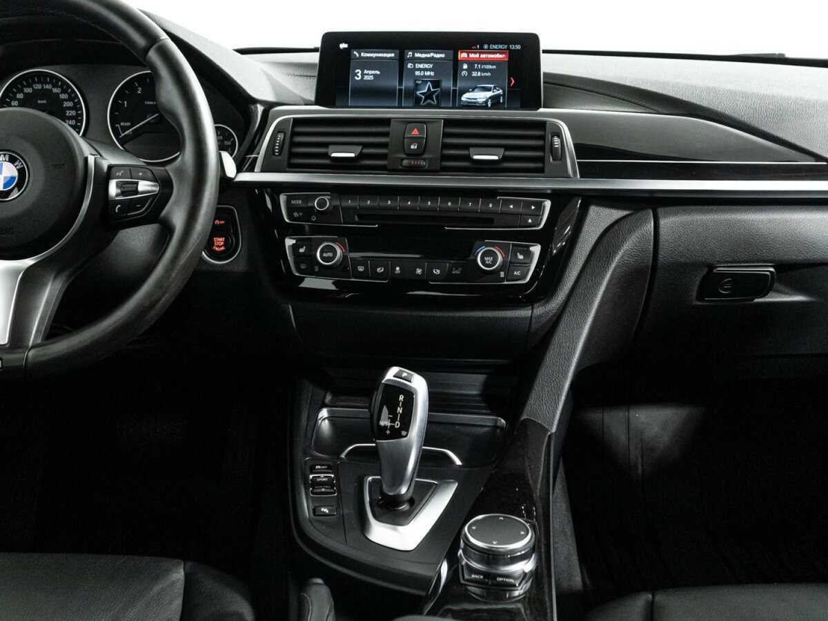 BMW 3 серии с пробегом — 2017 год. Фото: #13