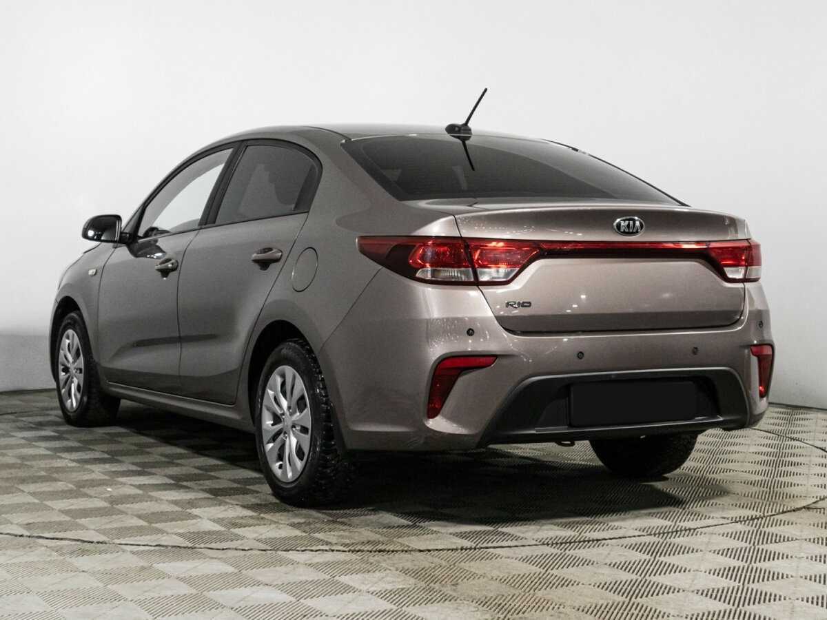 Kia Rio с пробегом — 2017 год. Фото: #6