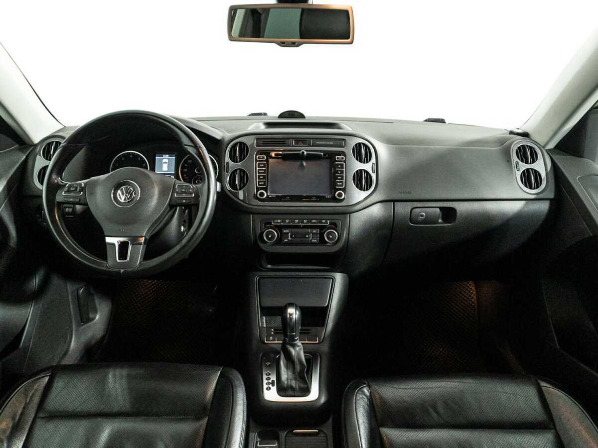 Volkswagen Tiguan с пробегом — 2011 год. Фото: #12