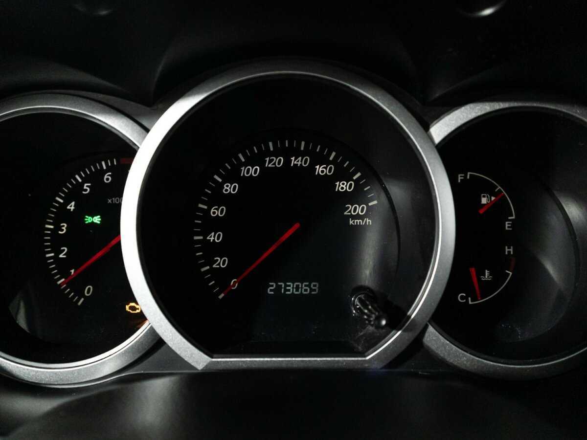 Suzuki Grand Vitara с пробегом — 2010 год. Фото: #11