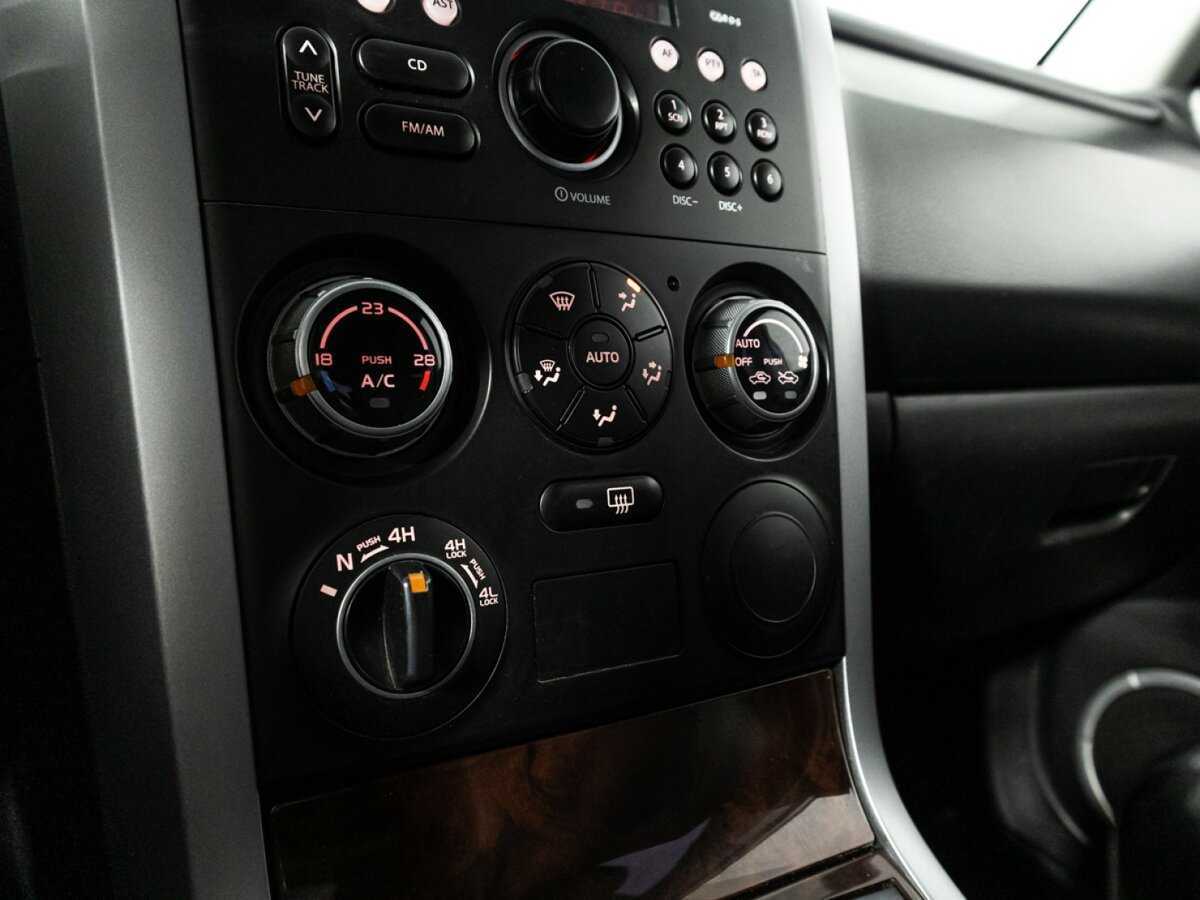 Suzuki Grand Vitara с пробегом — 2010 год. Фото: #14