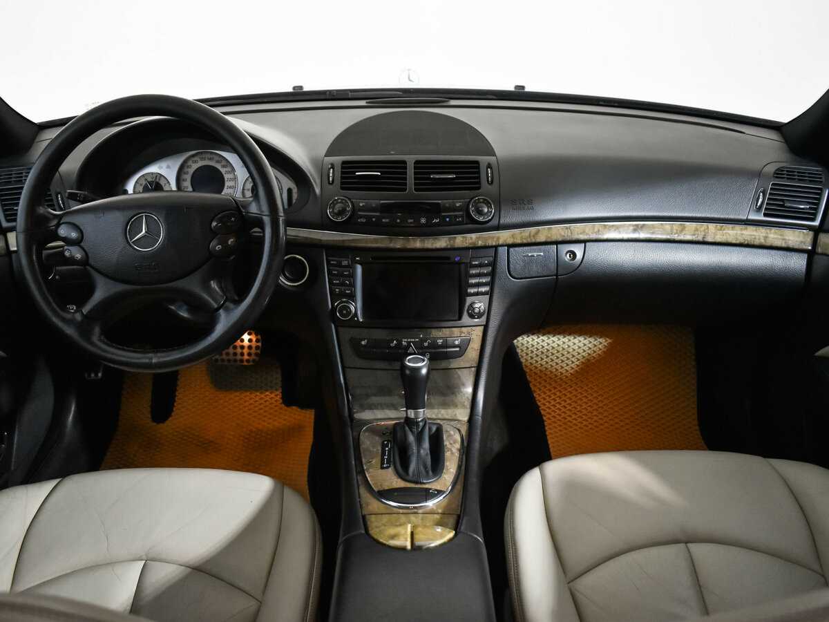 Mercedes-Benz E-Класс с пробегом — 2008 год. Фото: #11