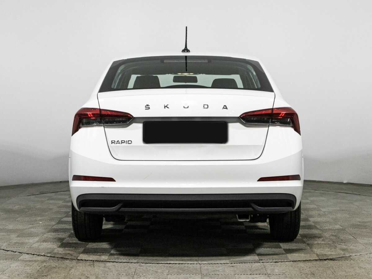 Skoda Rapid с пробегом — 2021 год. Фото: #5