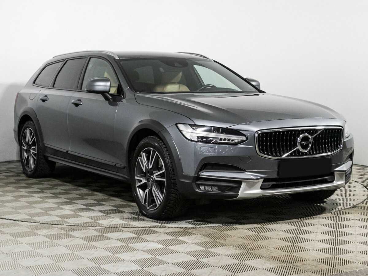Volvo V90 Cross Country с пробегом — 2019 год. Фото: #2