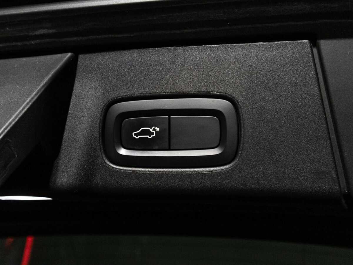 Volvo V90 Cross Country с пробегом — 2019 год. Фото: #15