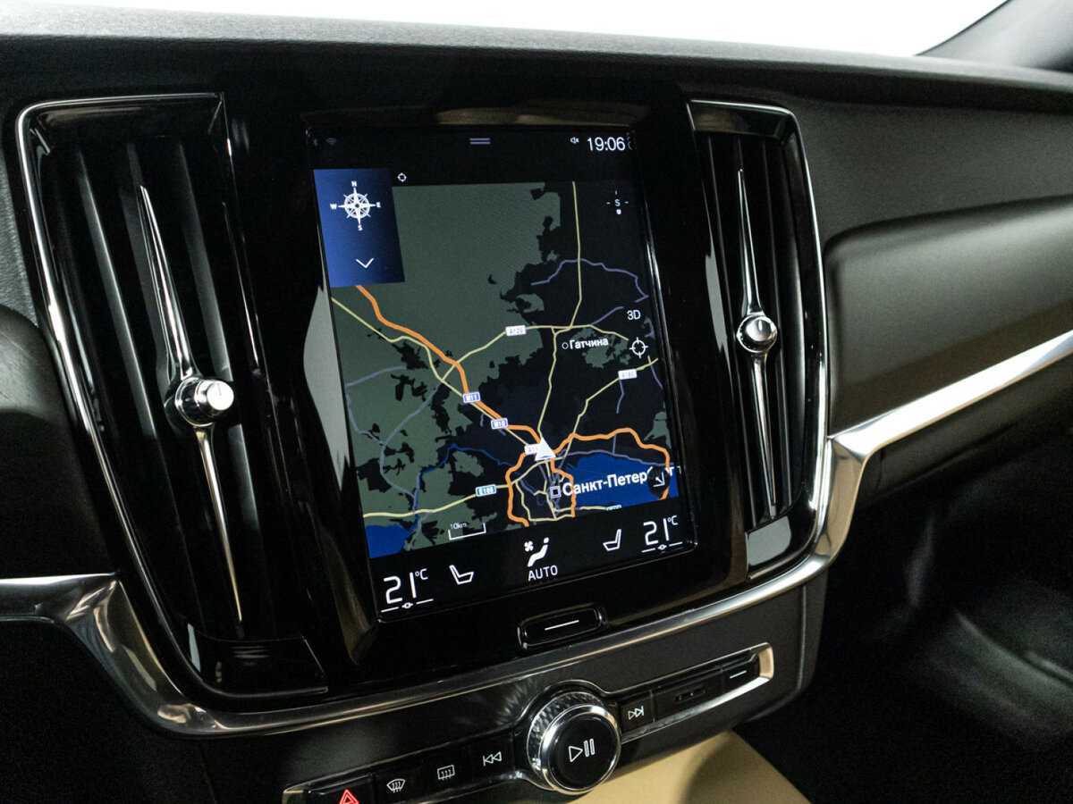 Volvo V90 Cross Country с пробегом — 2019 год. Фото: #17