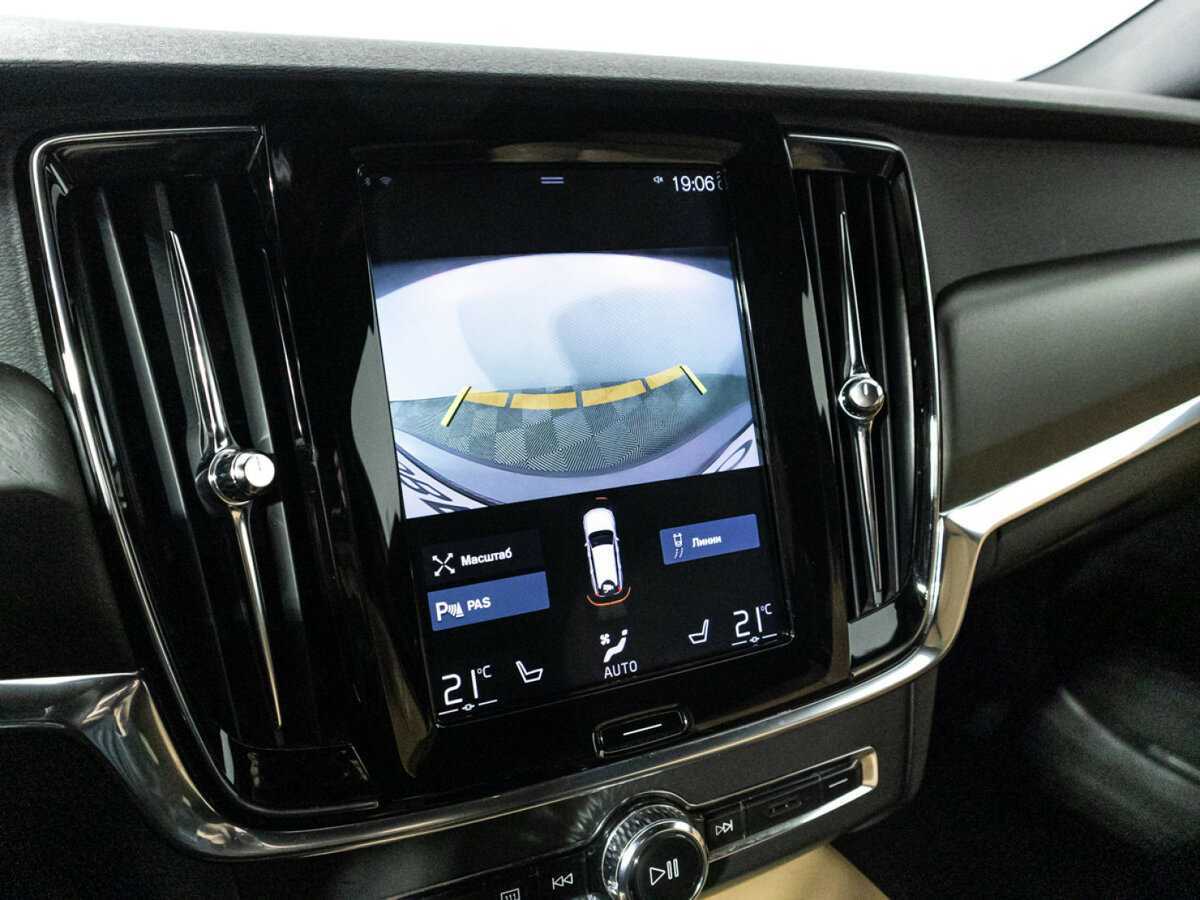 Volvo V90 Cross Country с пробегом — 2019 год. Фото: #18