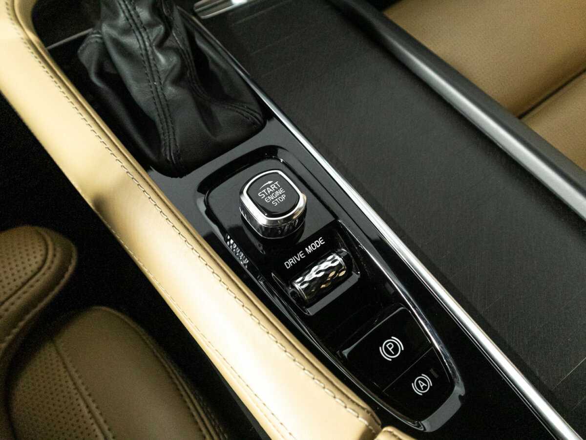Volvo V90 Cross Country с пробегом — 2019 год. Фото: #19